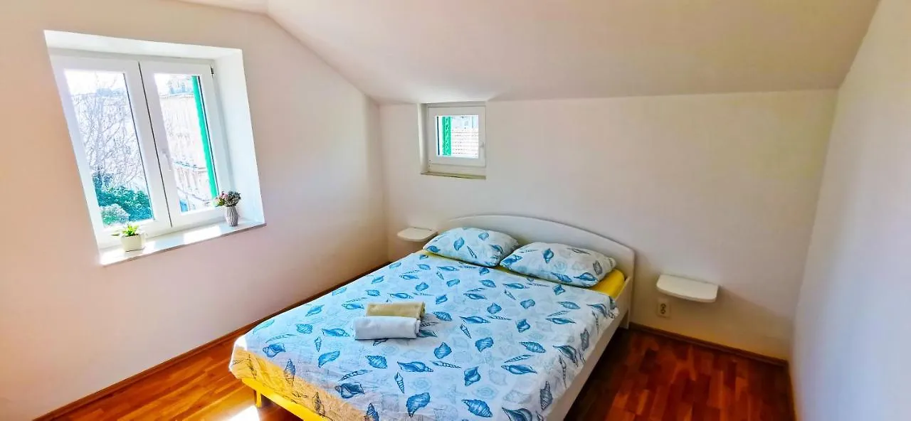 Apartment Pirja Split