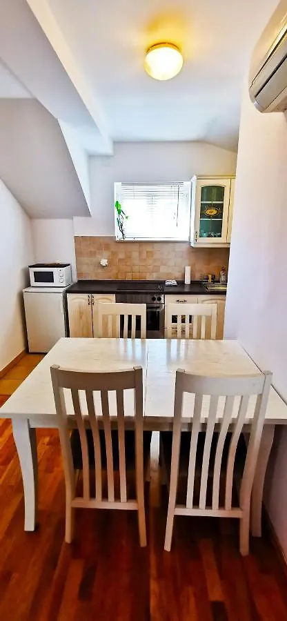 Apartment Pirja Split